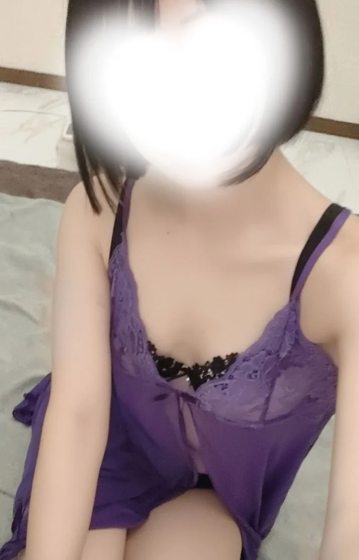 ももさんの写メ日記：明日も出勤しています🐰🫧‪