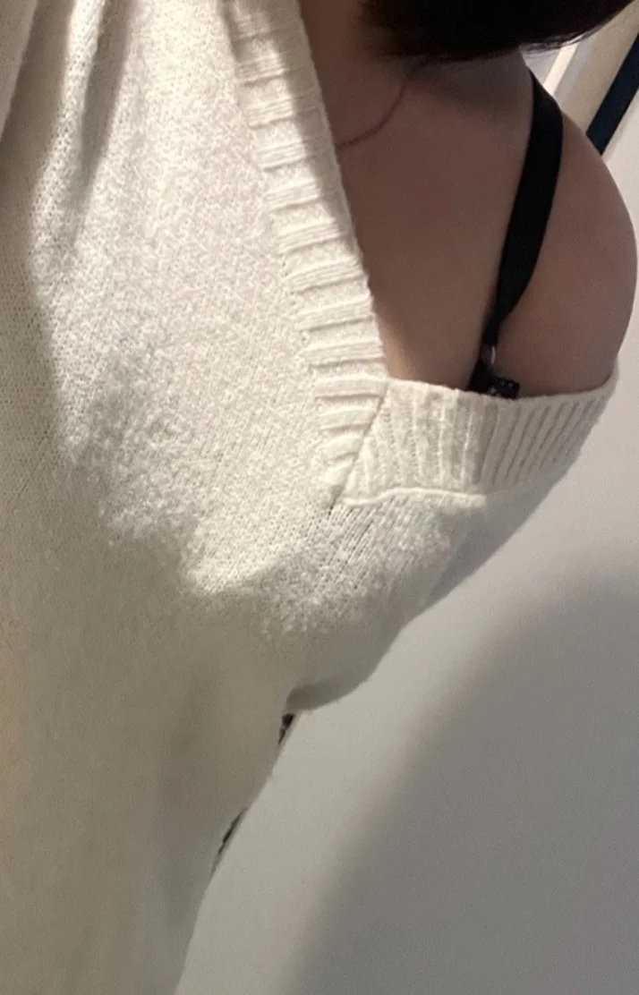 綾奈【あやな】さんの写メ日記：おはようございます☔️