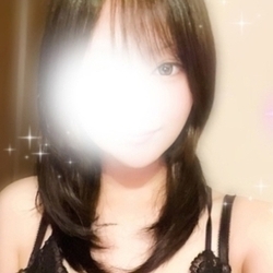 明日10/12は上坂 さくらさんが出勤！要チェック♪