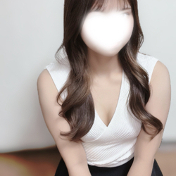 明日10/27は🔰まりな10/17さんが出勤！要チェック♪