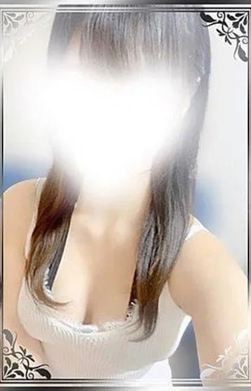 成宮さとみ