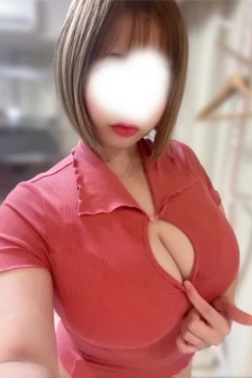 白桃ももな