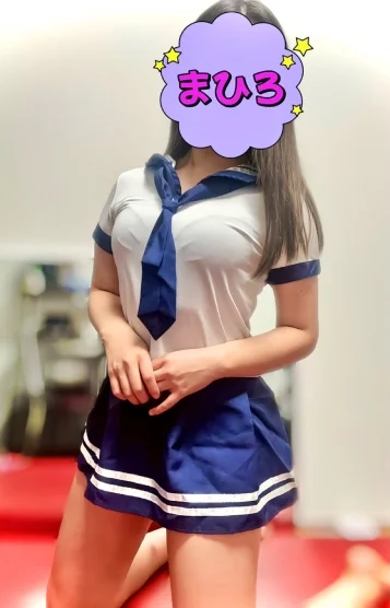 蒼井まひろ