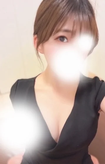 綾瀬りり 画像2