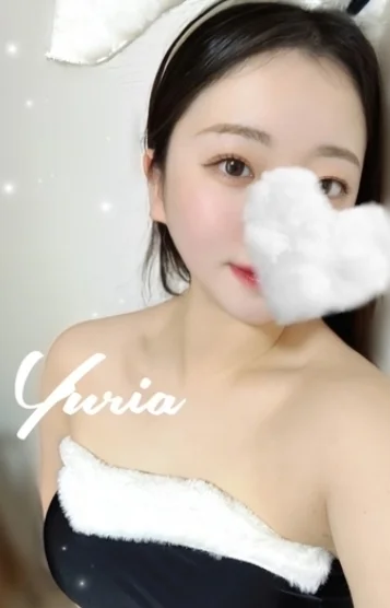 乃々ゆりあ