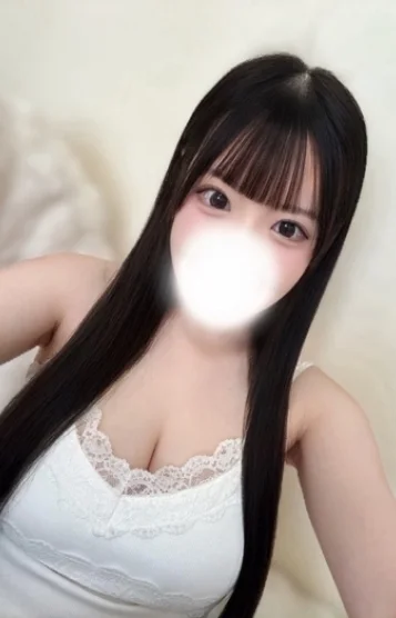 山田ひな