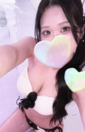 綾崎れい