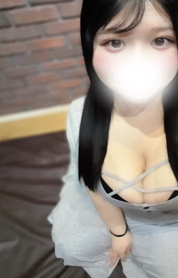 ももな
