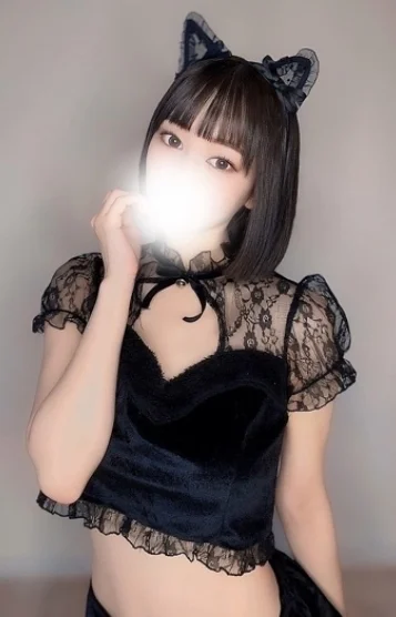 絢音ひなな 画像2