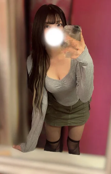 愛坂りお(F)