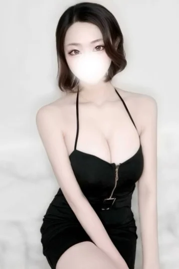 星乃ひな
