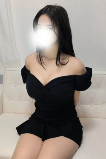 白鷺ななこ