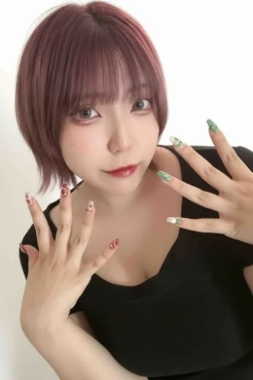 やや 画像4