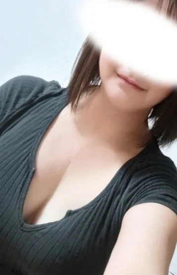 愛川すずね 画像2