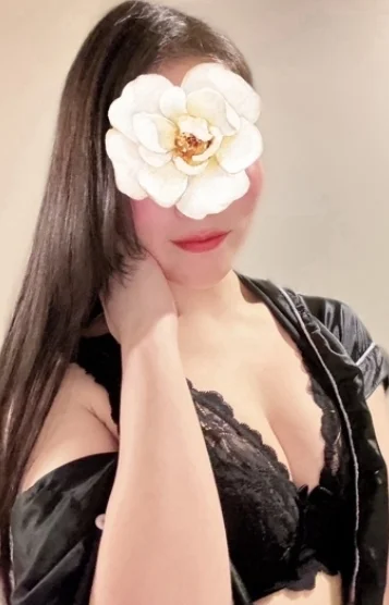 飯山かなえ 画像3